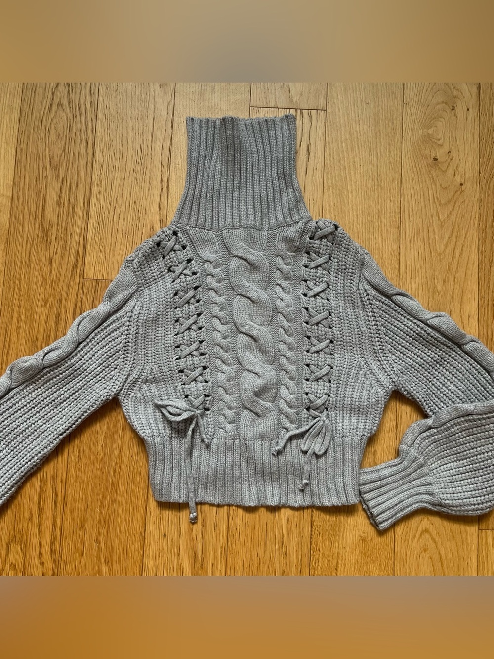 3/$15 4SI3NNA Grey Braided Cropped Turtleneck Sweater
